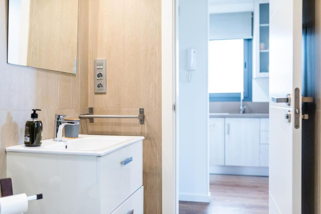 Moderno Apartamento Con Piscina Y Parking グラナダ エクステリア 写真