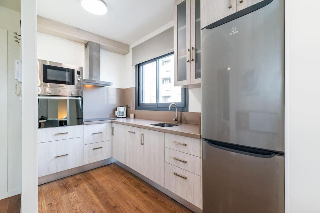 Moderno Apartamento Con Piscina Y Parking グラナダ エクステリア 写真