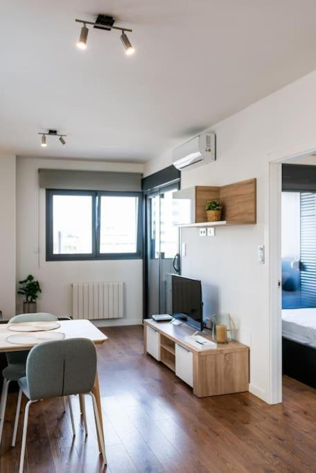 Moderno Apartamento Con Piscina Y Parking グラナダ エクステリア 写真